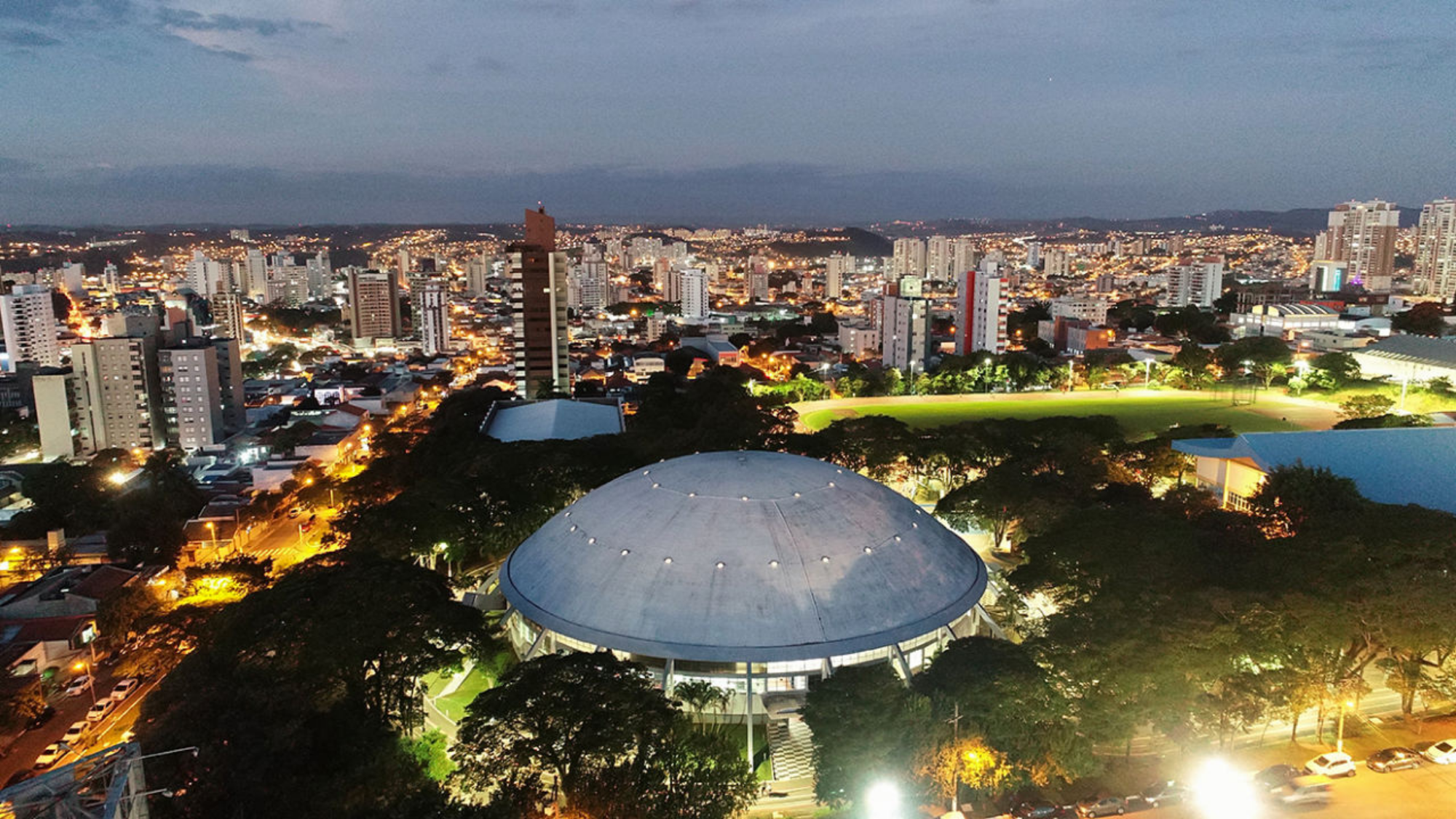 Leia mais sobre o artigo Adote um centro esportivo, quadra ou campo de futebol